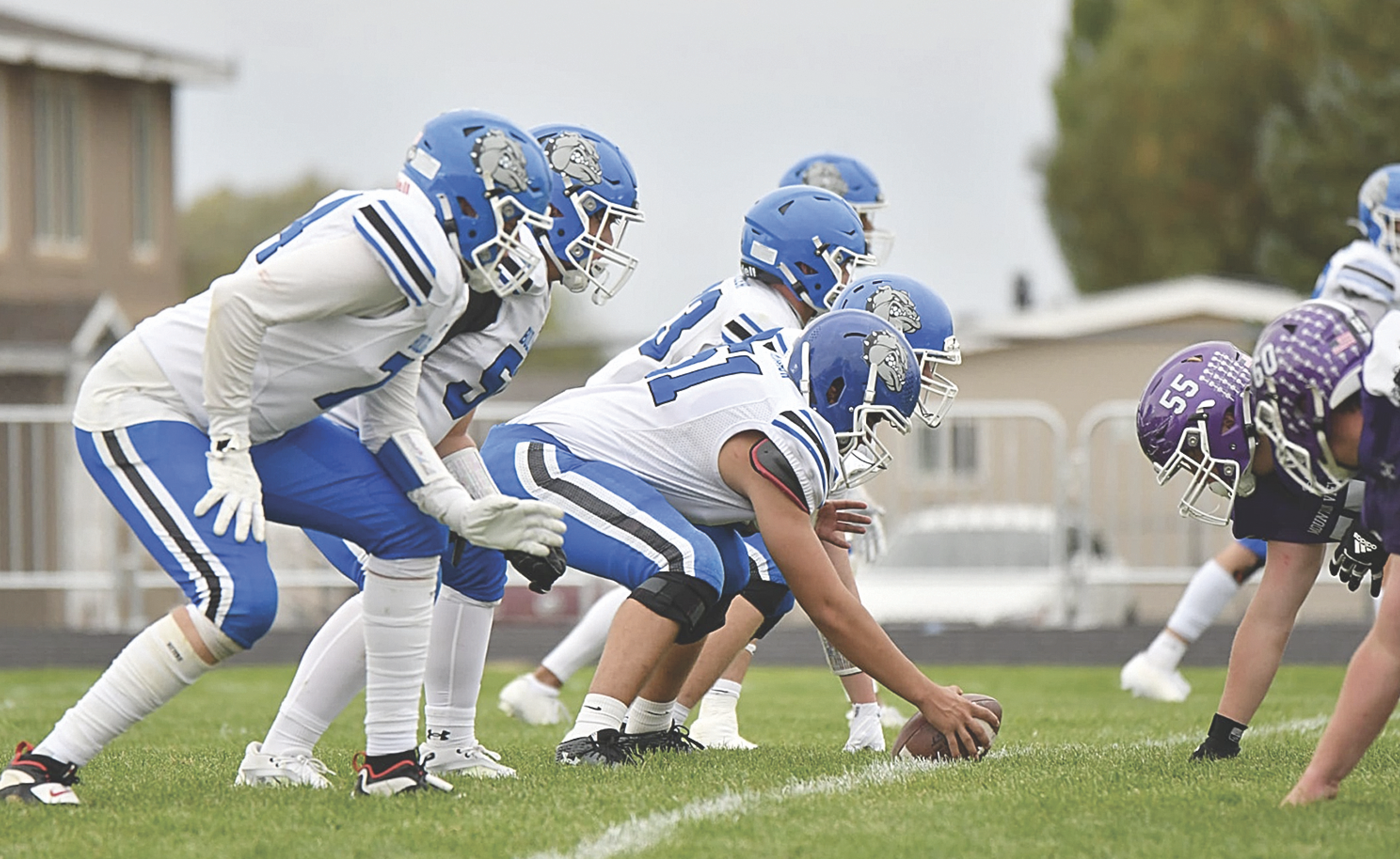 Bulldogs battle but come up short against second-ranked Mountain View ...